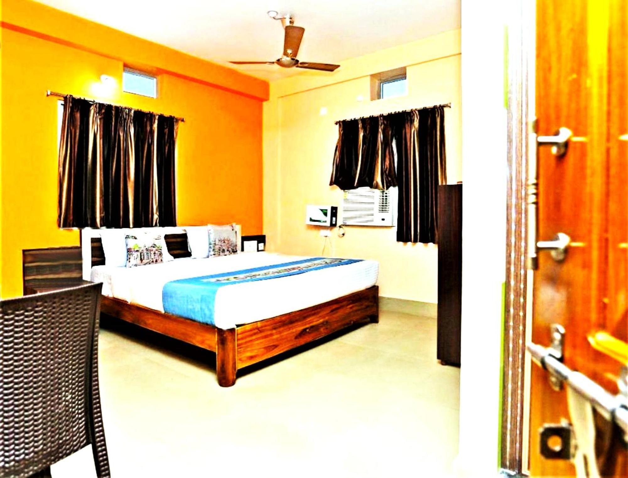 Goroomgo Krishna Residency Puri Near Sea Beach - Spacious Room With Excellent Service Awarded - Best Seller エクステリア 写真