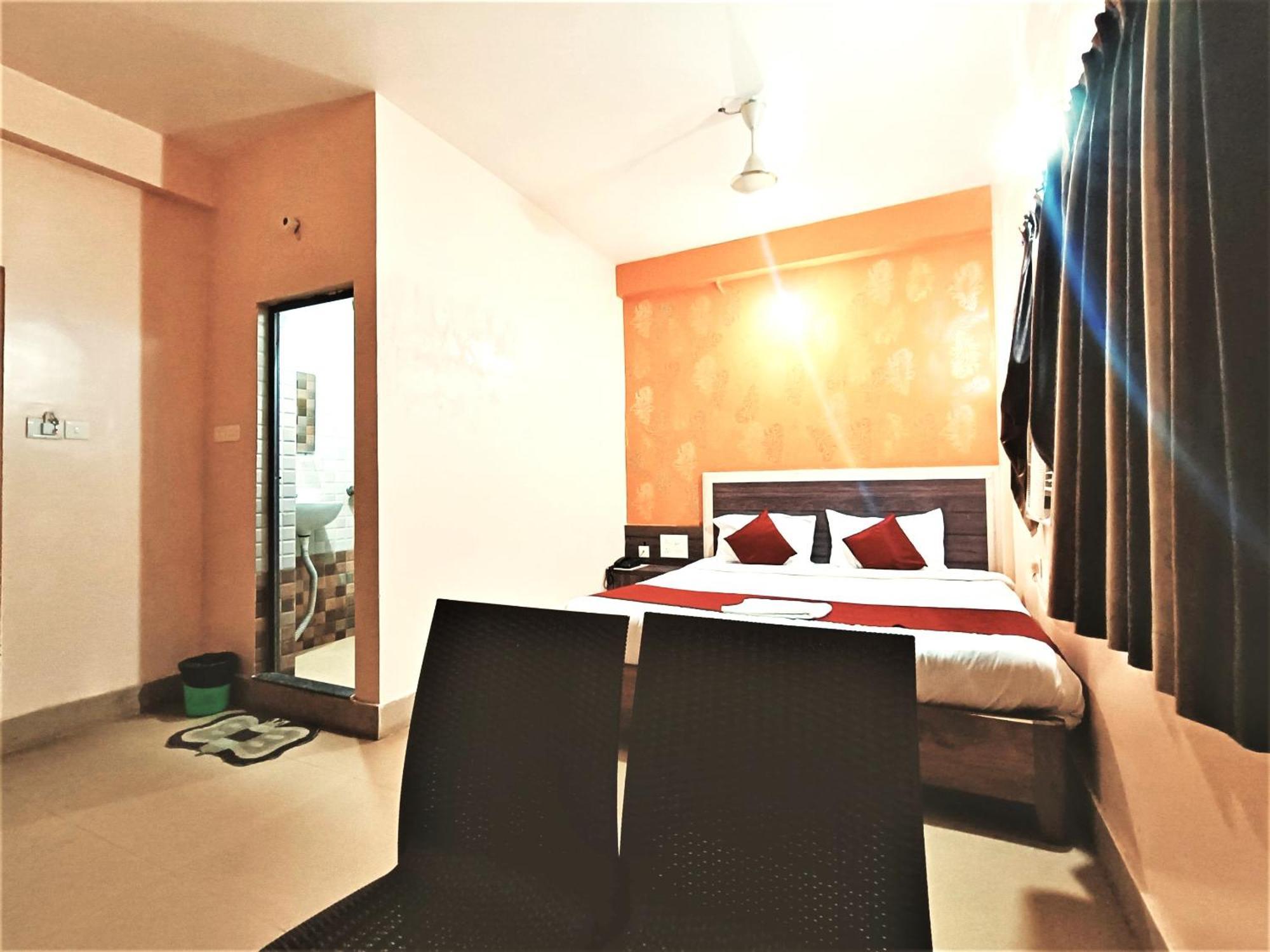 Goroomgo Krishna Residency Puri Near Sea Beach - Spacious Room With Excellent Service Awarded - Best Seller エクステリア 写真