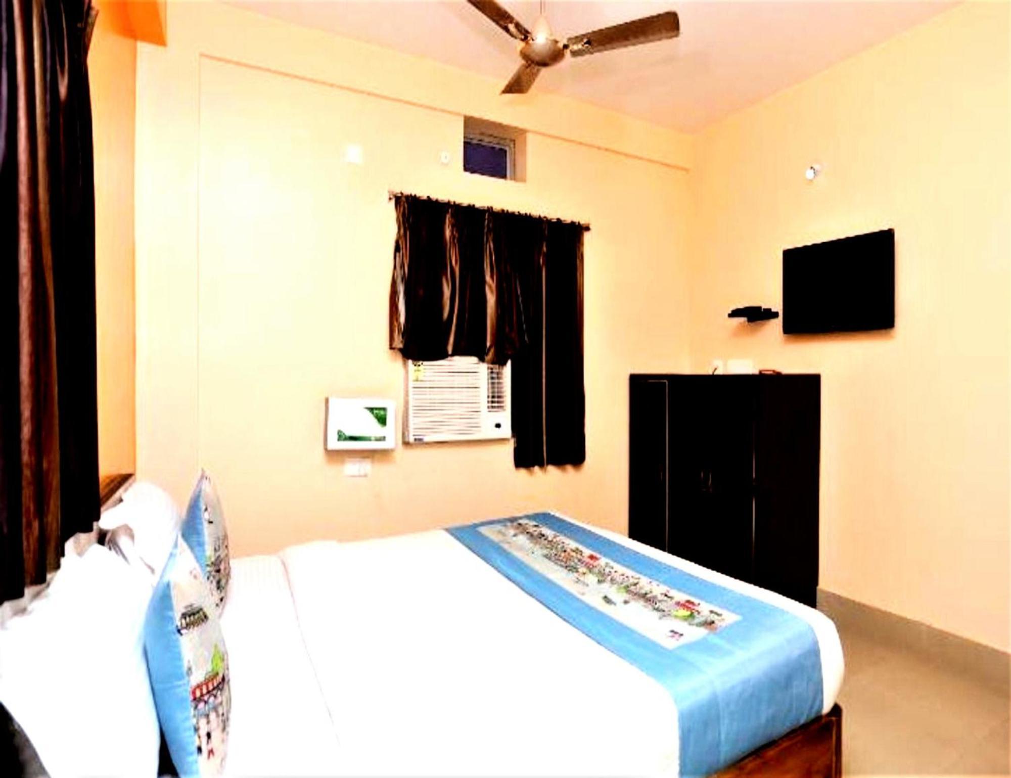 Goroomgo Krishna Residency Puri Near Sea Beach - Spacious Room With Excellent Service Awarded - Best Seller エクステリア 写真