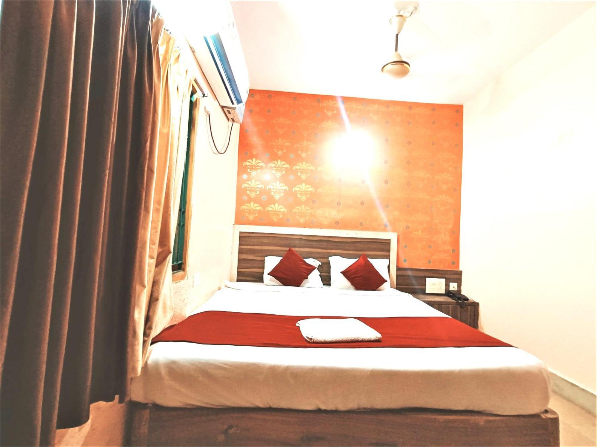 Goroomgo Krishna Residency Puri Near Sea Beach - Spacious Room With Excellent Service Awarded - Best Seller エクステリア 写真