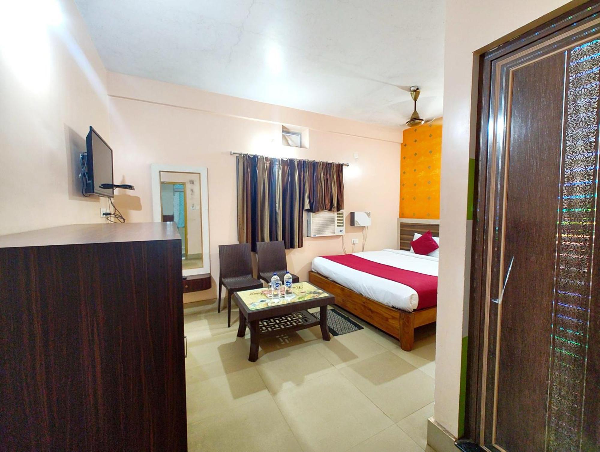 Goroomgo Krishna Residency Puri Near Sea Beach - Spacious Room With Excellent Service Awarded - Best Seller エクステリア 写真
