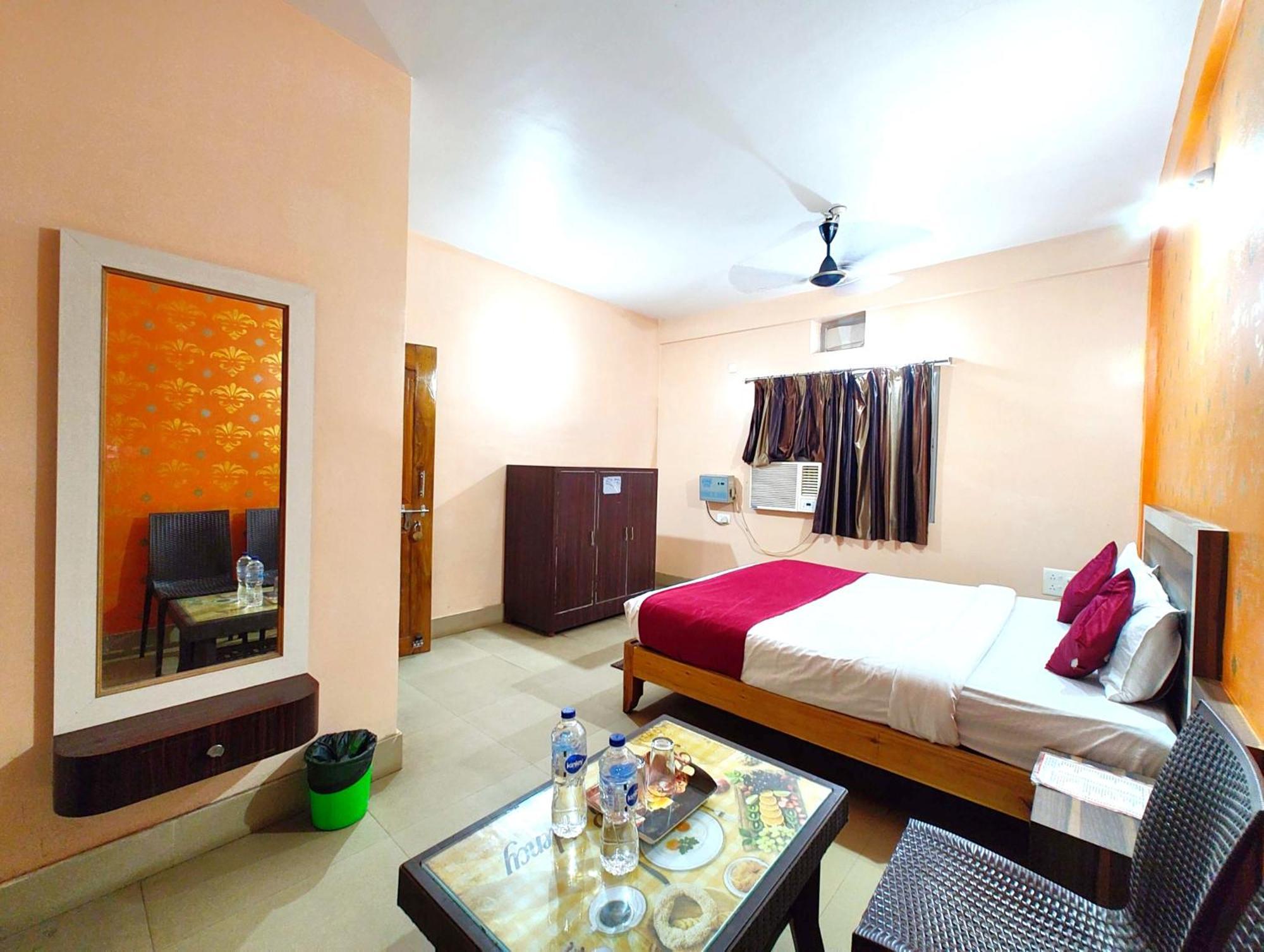 Goroomgo Krishna Residency Puri Near Sea Beach - Spacious Room With Excellent Service Awarded - Best Seller エクステリア 写真